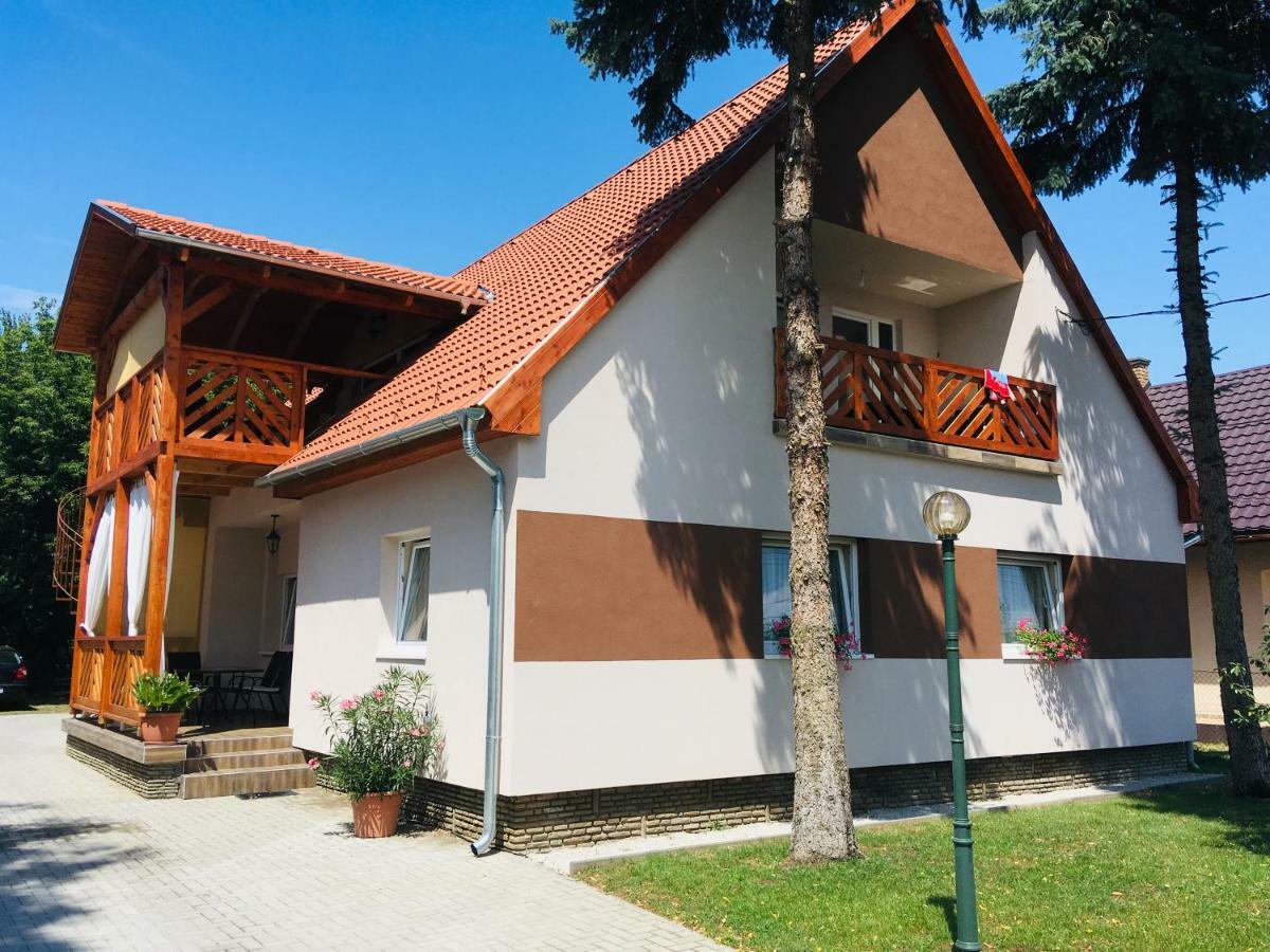 Hanna Apartman Balatonlelle Exterior foto
